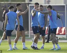 南宫体育APP下载-包含清晨门兴格拉德巴赫备战足总杯，状态回暖细节曝光，气氛紧张，轮换策略成焦点的词条